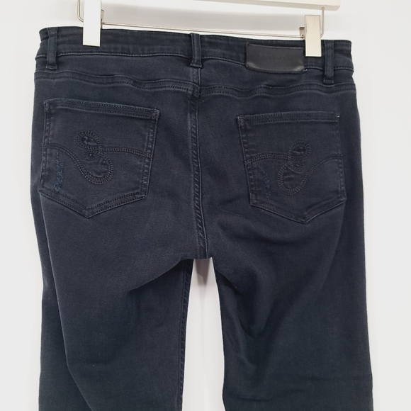 Escada Sport Black Distressed Jegging Cropped‎ Size 36 = US 6 - Picture 2 of 10